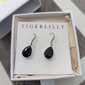 New! Tiger Lilly Black Stone Dangling Formal Earrings Silver